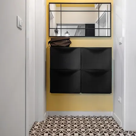 Nestio Premium Designer 2br Center *